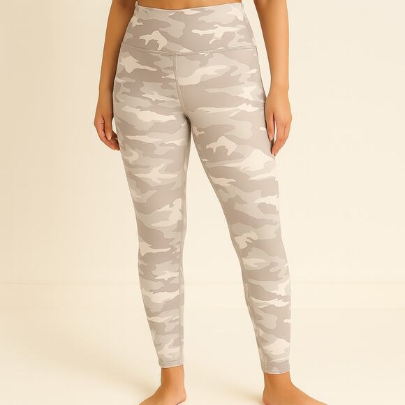 Athleta Elation Camo 7/8 Tight Pull On High Rise Leggings Gray S - Picture 1 of 9